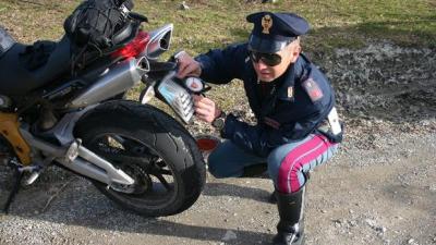 Controllo Targa Moto: a Cosa Serve e Come Funziona?