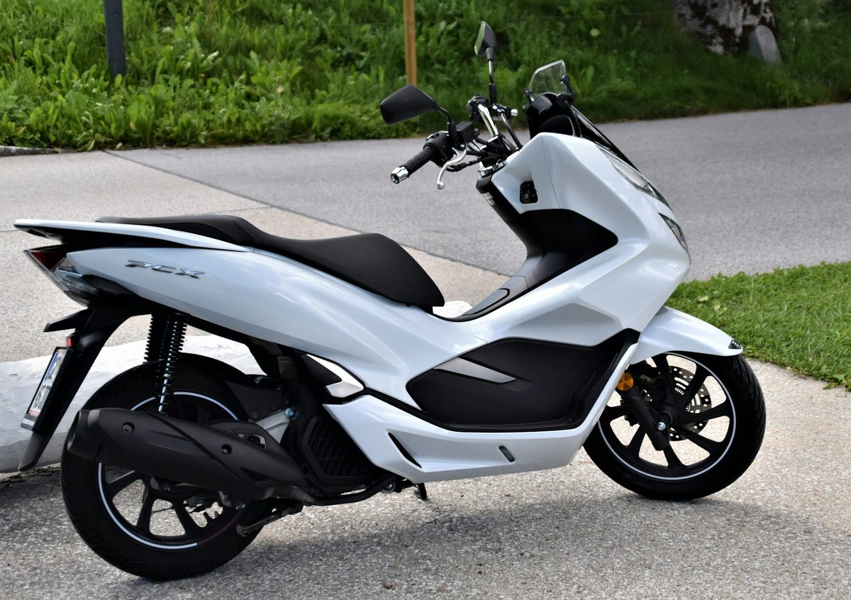 Come riattivare l'assicurazione moto per l'estate